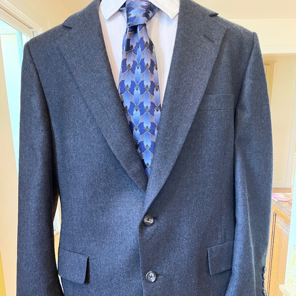 Dark Grey Hart, Schaffner & Marx Suit Jacket 38R